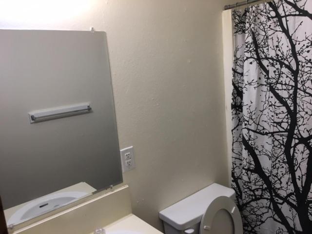 Fully Furnished Two Bedroom Apartment Lawton Kültér fotó